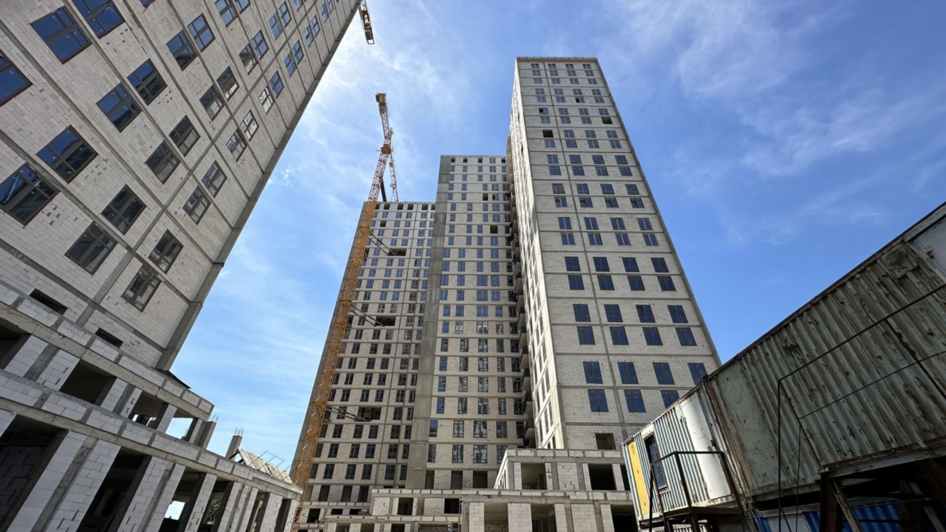 Состоянием на июль 2024 года БЦ Kadorr City ход строительства фото 739781