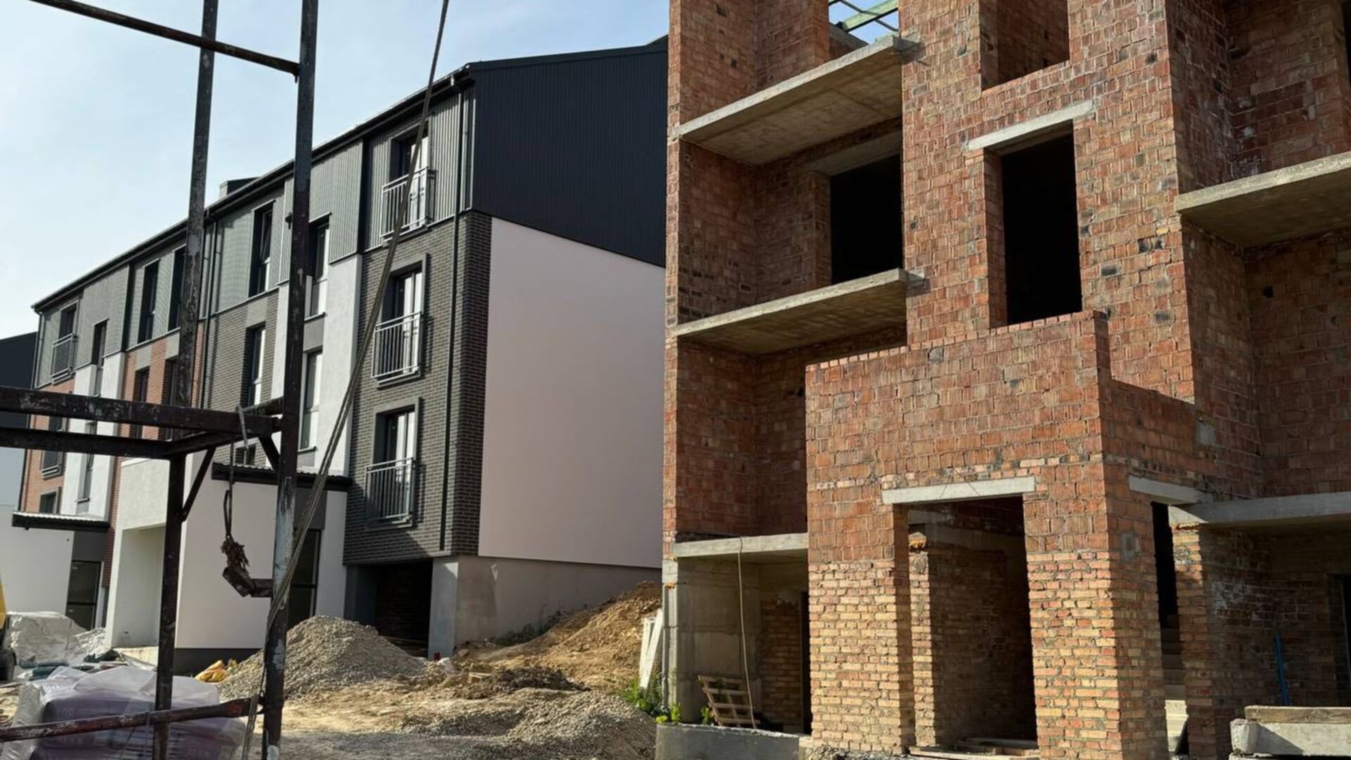 Станом на жовтень 2024 року Таунхаус Вілла Швейцарія хід будівництва фото 763081