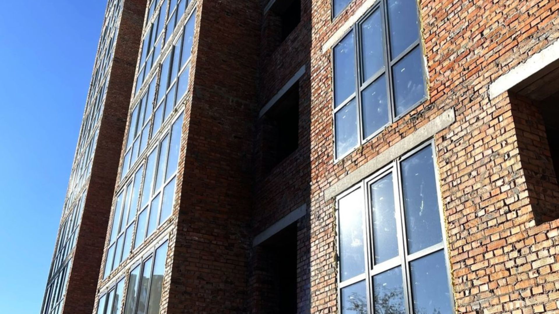 Состоянием на октябрь 2024 года ЖК Smart Fort ход строительства фото 772981