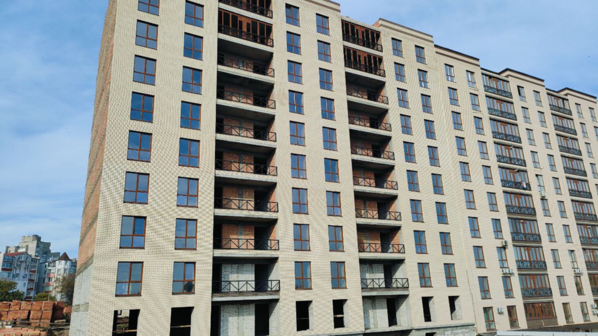 Станом на листопад 2024 року ЖК Парус хід будівництва фото 785011