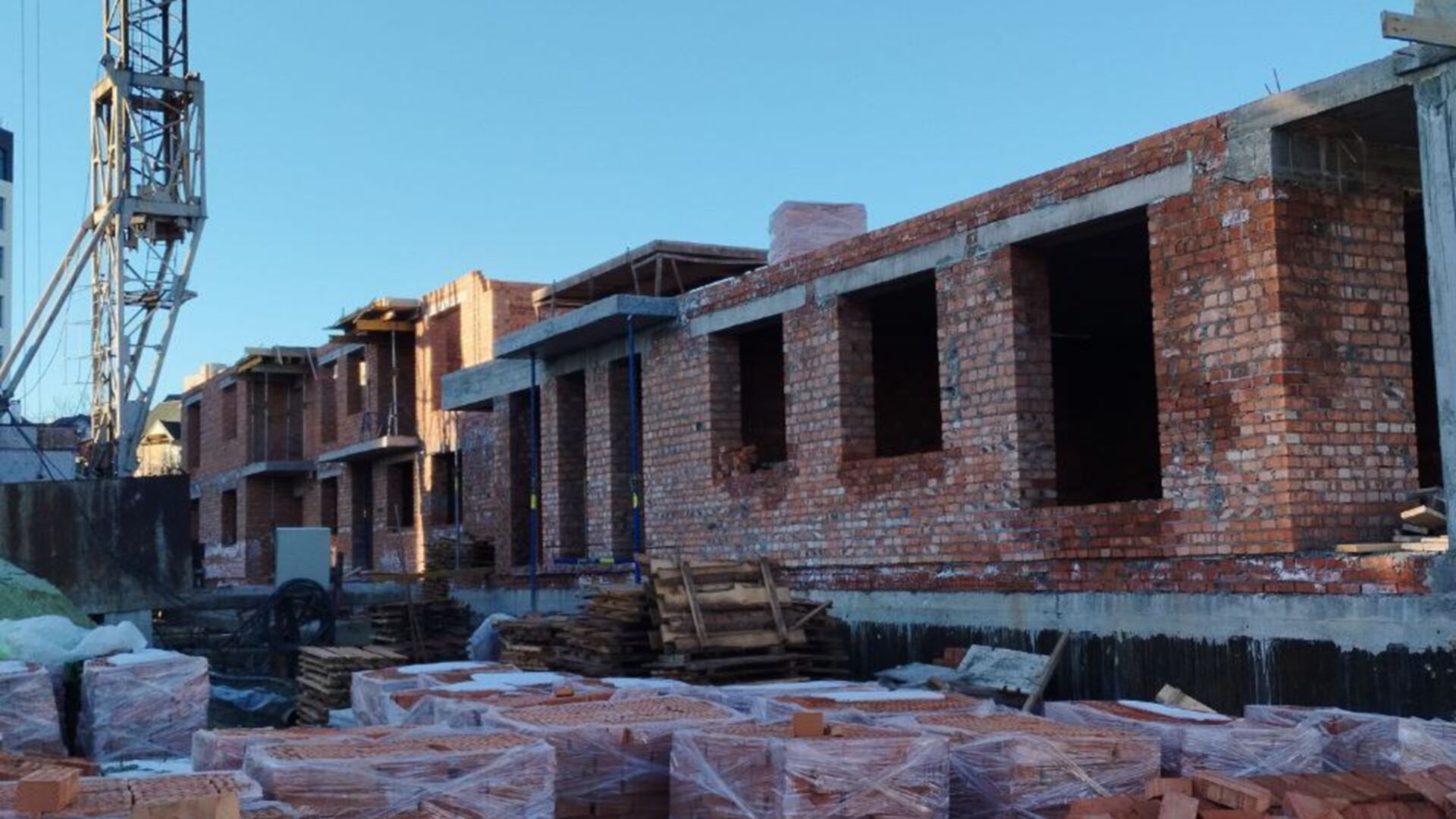 Состоянием на январь 2025 года ЖК ул. Бориславская, 20 ход строительства фото 808506