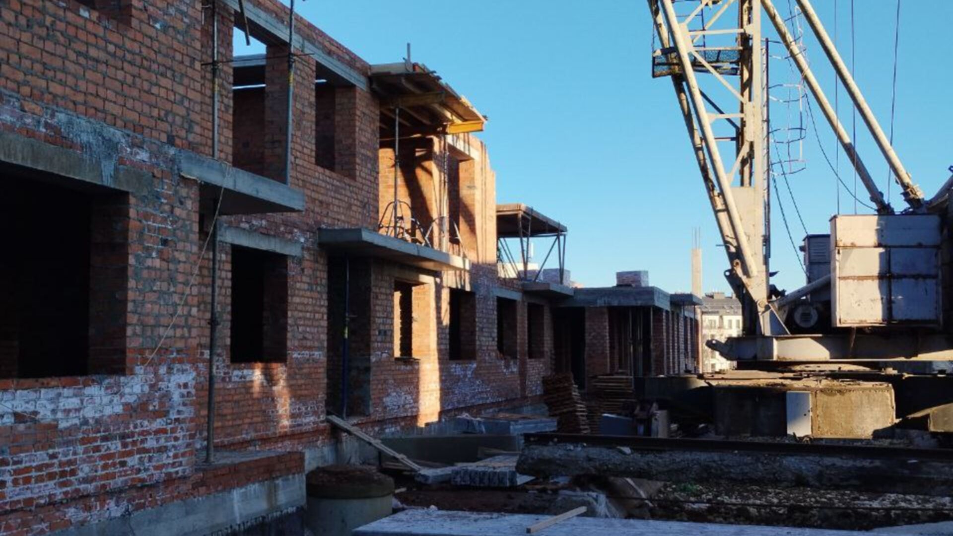 Состоянием на январь 2025 года ЖК ул. Бориславская, 20 ход строительства фото 808509