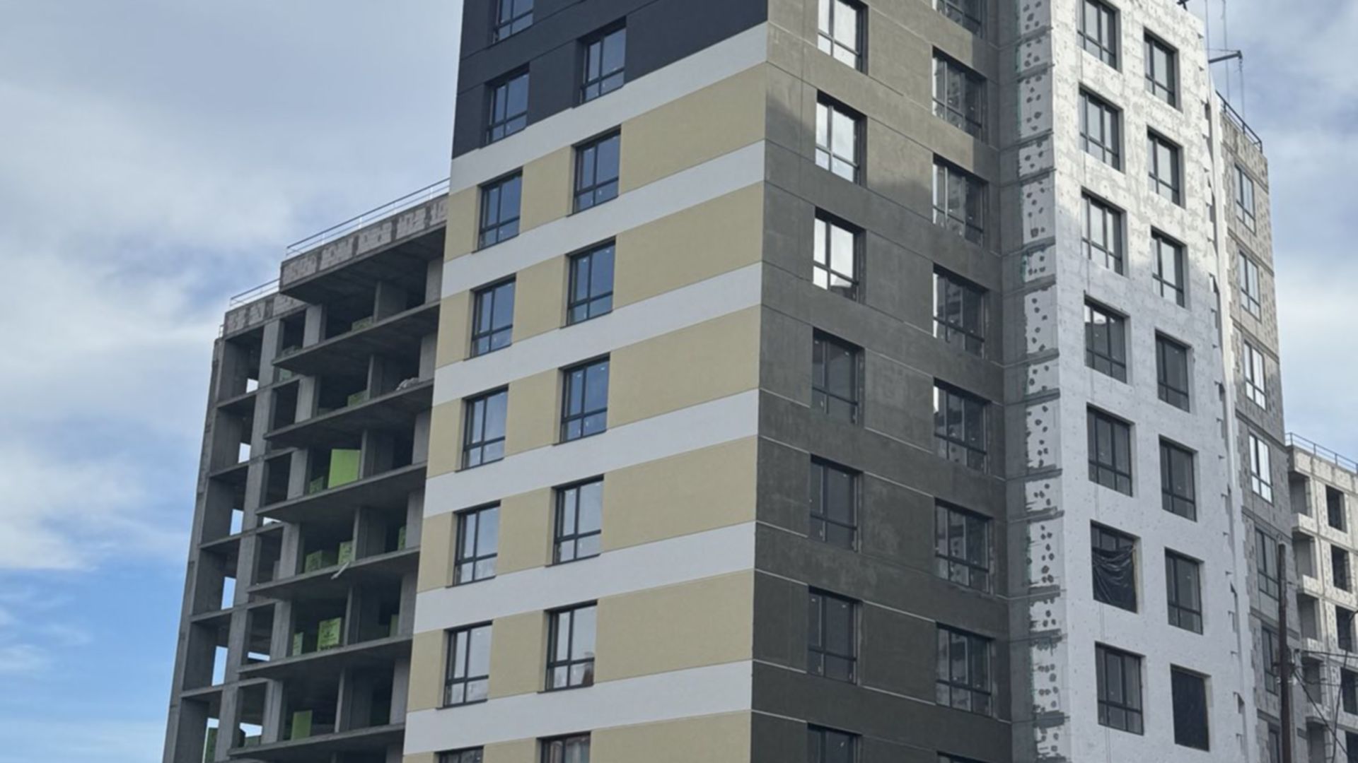 Станом на лютий 2025 року ЖК вул. Тролейбусна, 5 хід будівництва фото 814030