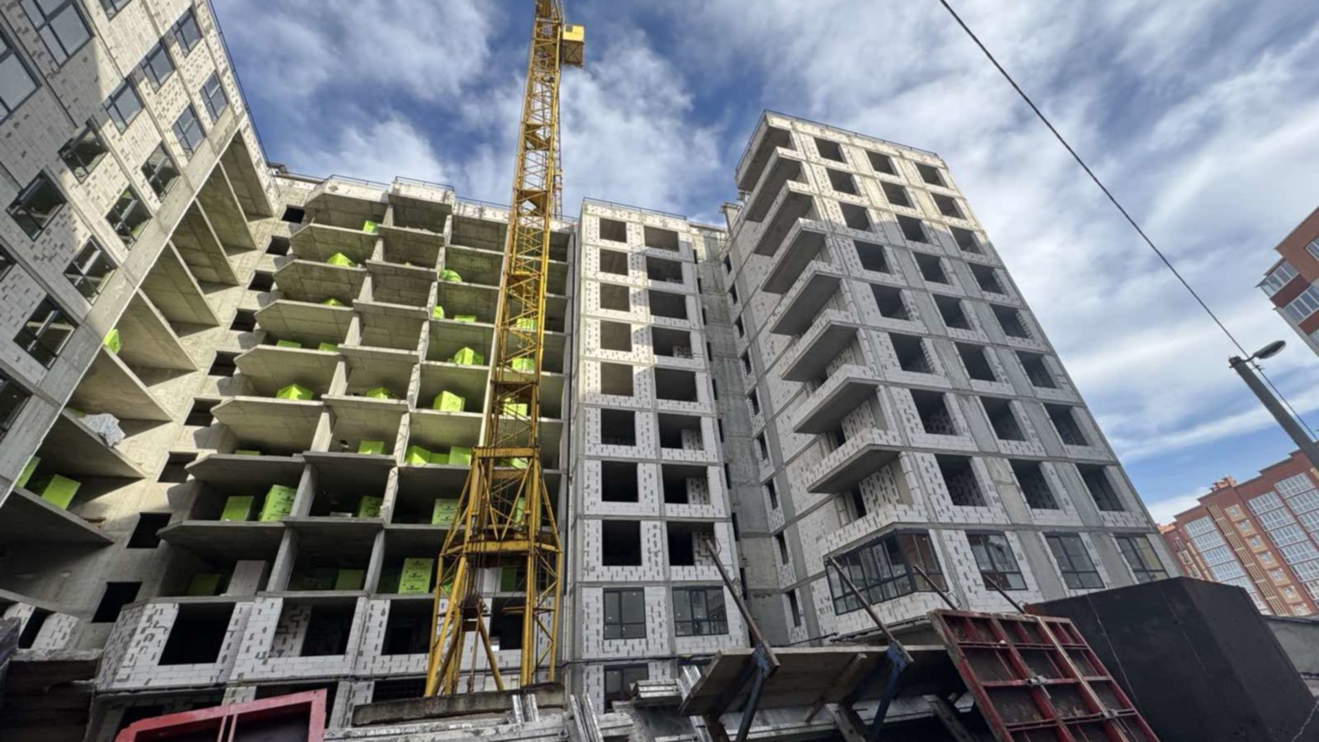 Станом на лютий 2025 року ЖК вул. Тролейбусна, 5 хід будівництва фото 814031