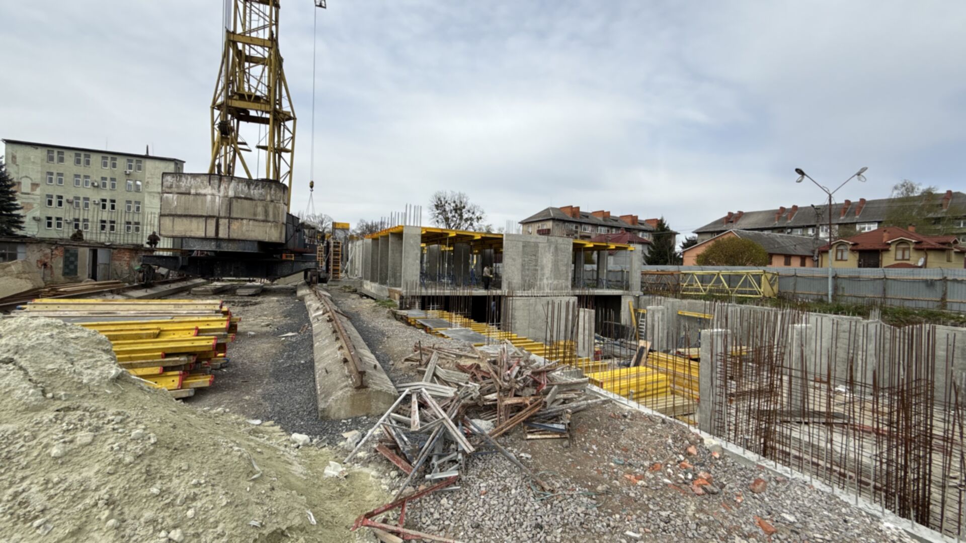 Станом на квітень 2025 року ЖК Central City Mukachevo хід будівництва фото 852194