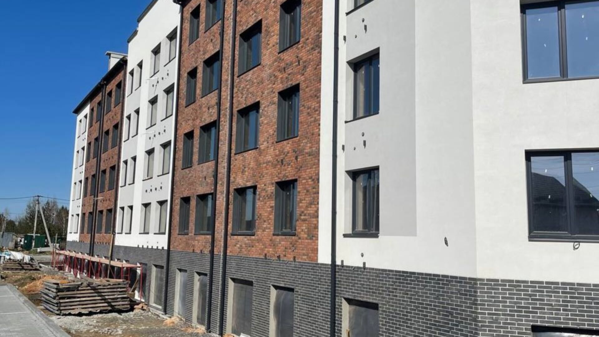 Станом на квітень 2025 року ЖК Міланж хід будівництва фото 854507