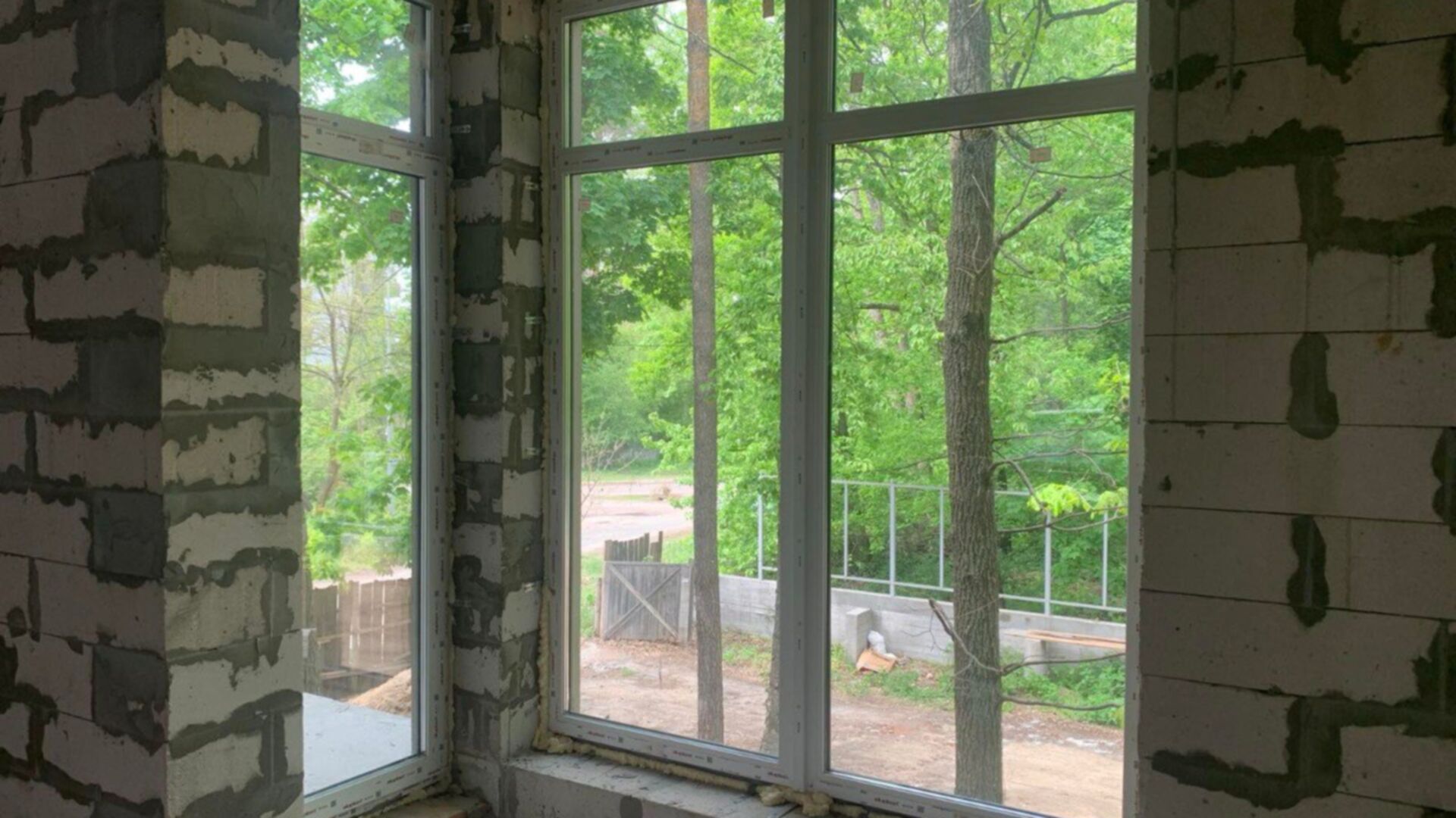 Состоянием на май 2025 года Таунхаус Forest Lane ход строительства фото 868286