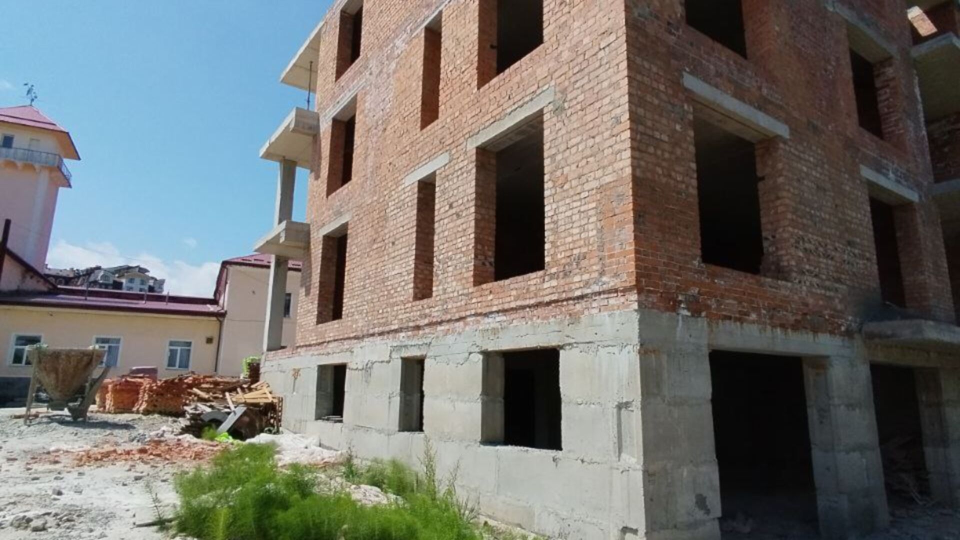 Состоянием на май 2025 года ЖК ул. Бориславская, 20 ход строительства фото 882890