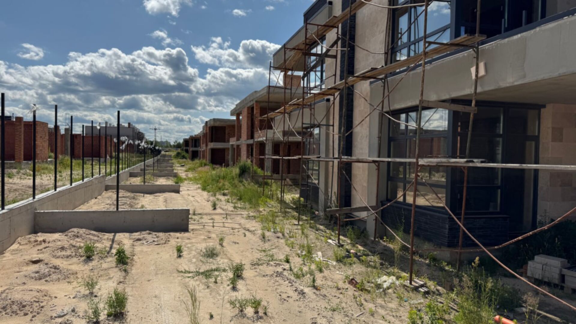 Состоянием на июнь 2025 года КГ Family Park Residence ход строительства фото 882937