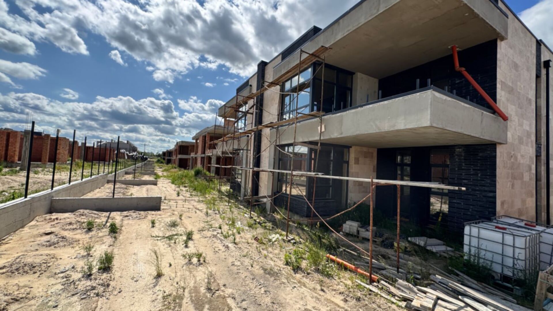 Состоянием на июнь 2025 года КГ Family Park Residence ход строительства фото 882938