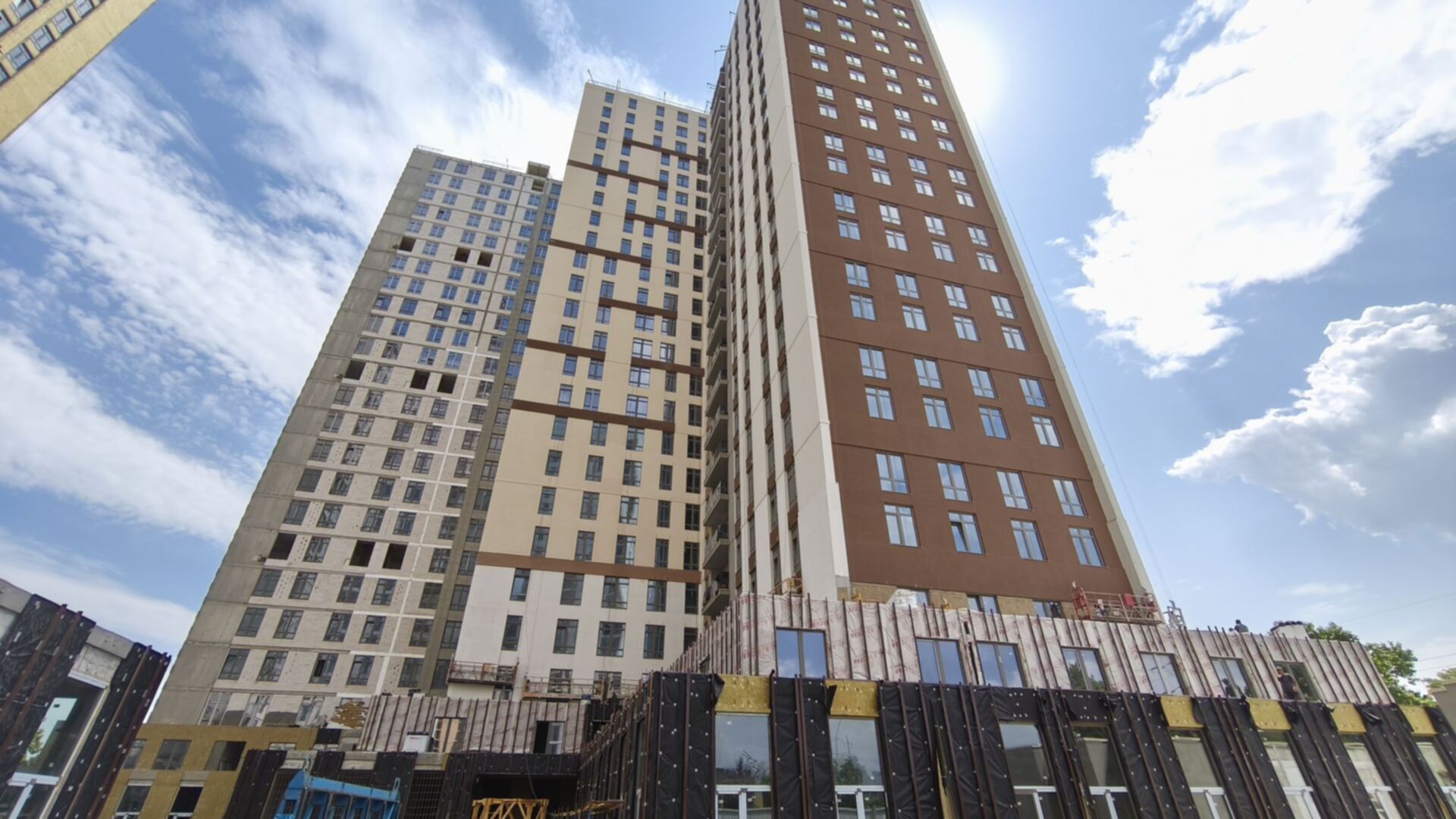 Состоянием на июль 2025 года БЦ Kadorr City ход строительства фото 890791