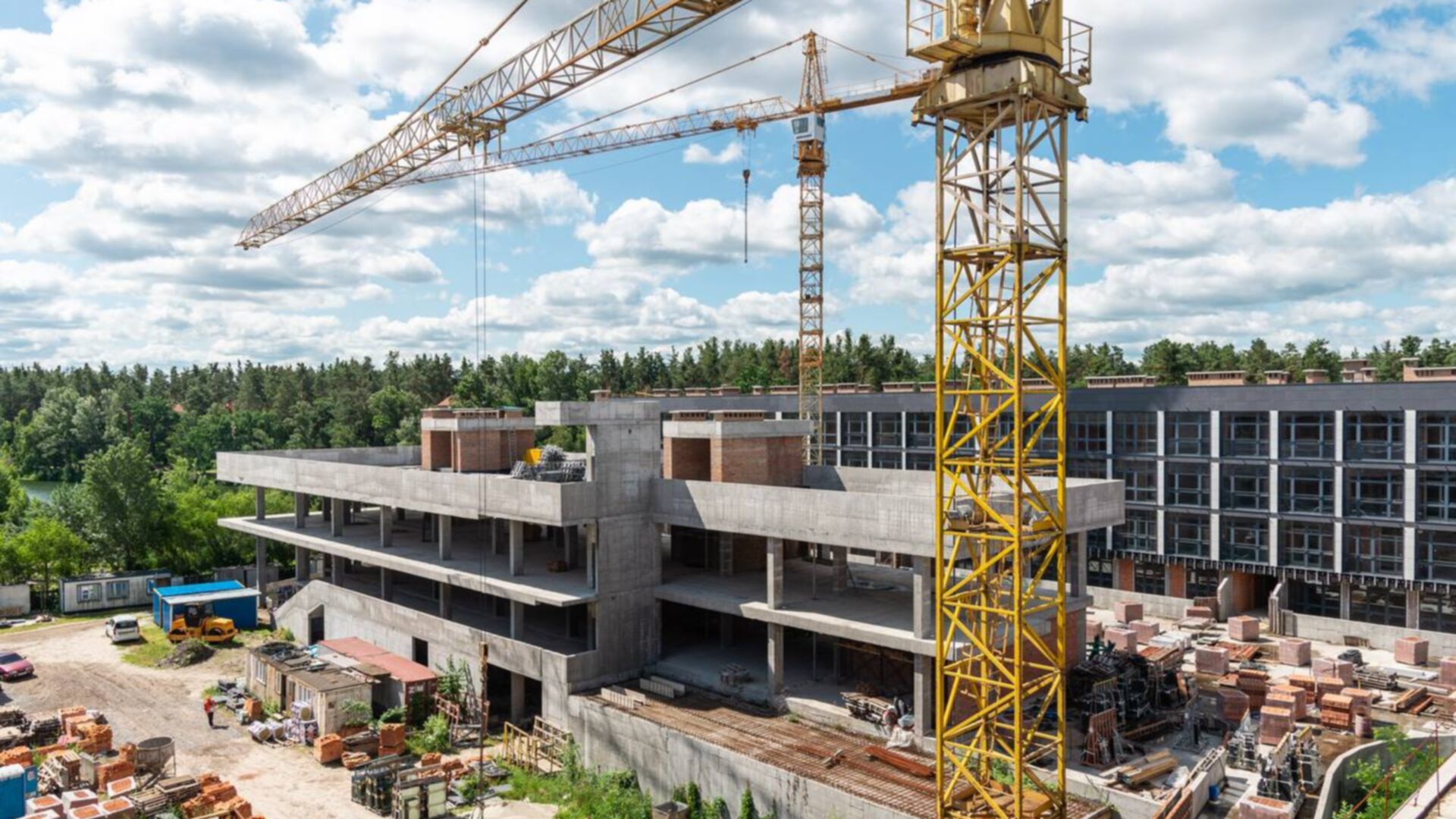 ЖК Luxberry lakes & forest хід будівництва фото 891987