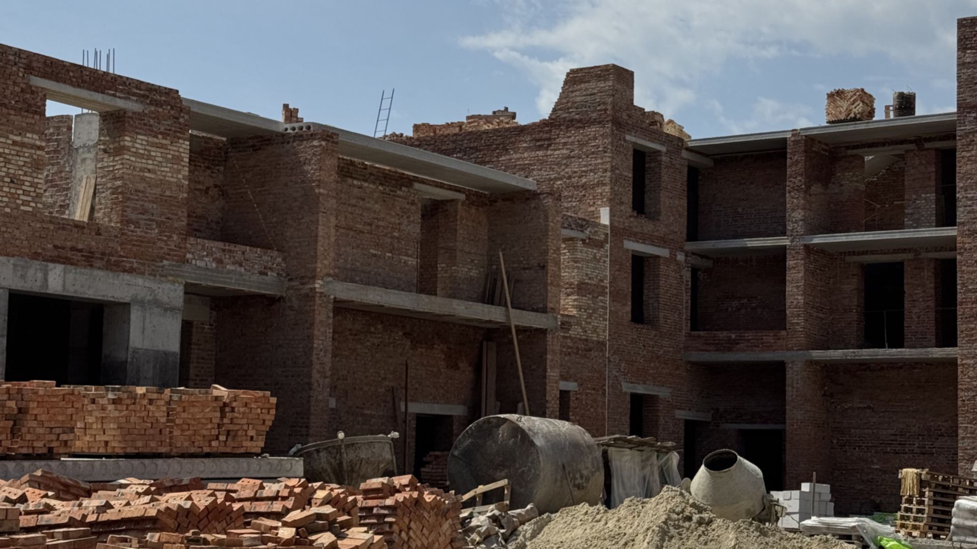 Состоянием на июль 2025 года ЖК Millennium (5 очередь) ход строительства фото 894537