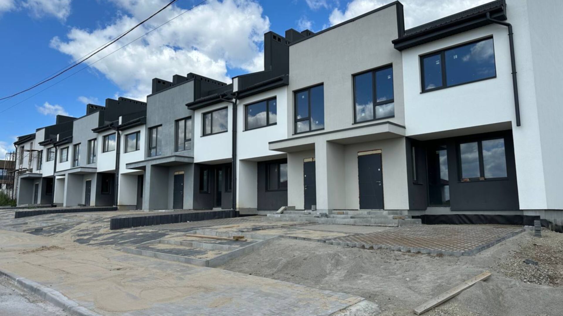 Состоянием на август 2025 года Таунхаус ул. Юрия Горлиса-Горского ход строительства фото 901124