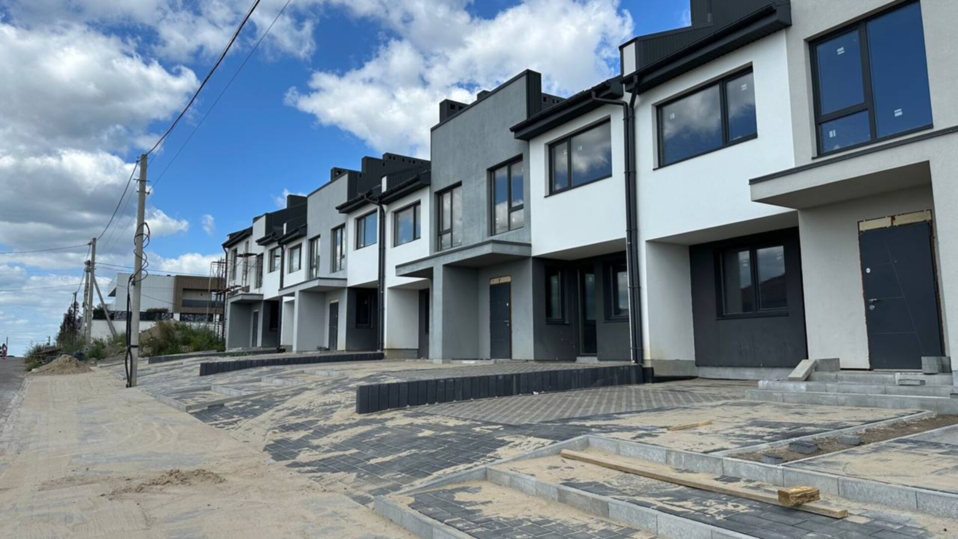 Состоянием на август 2025 года Таунхаус ул. Юрия Горлиса-Горского ход строительства фото 901125