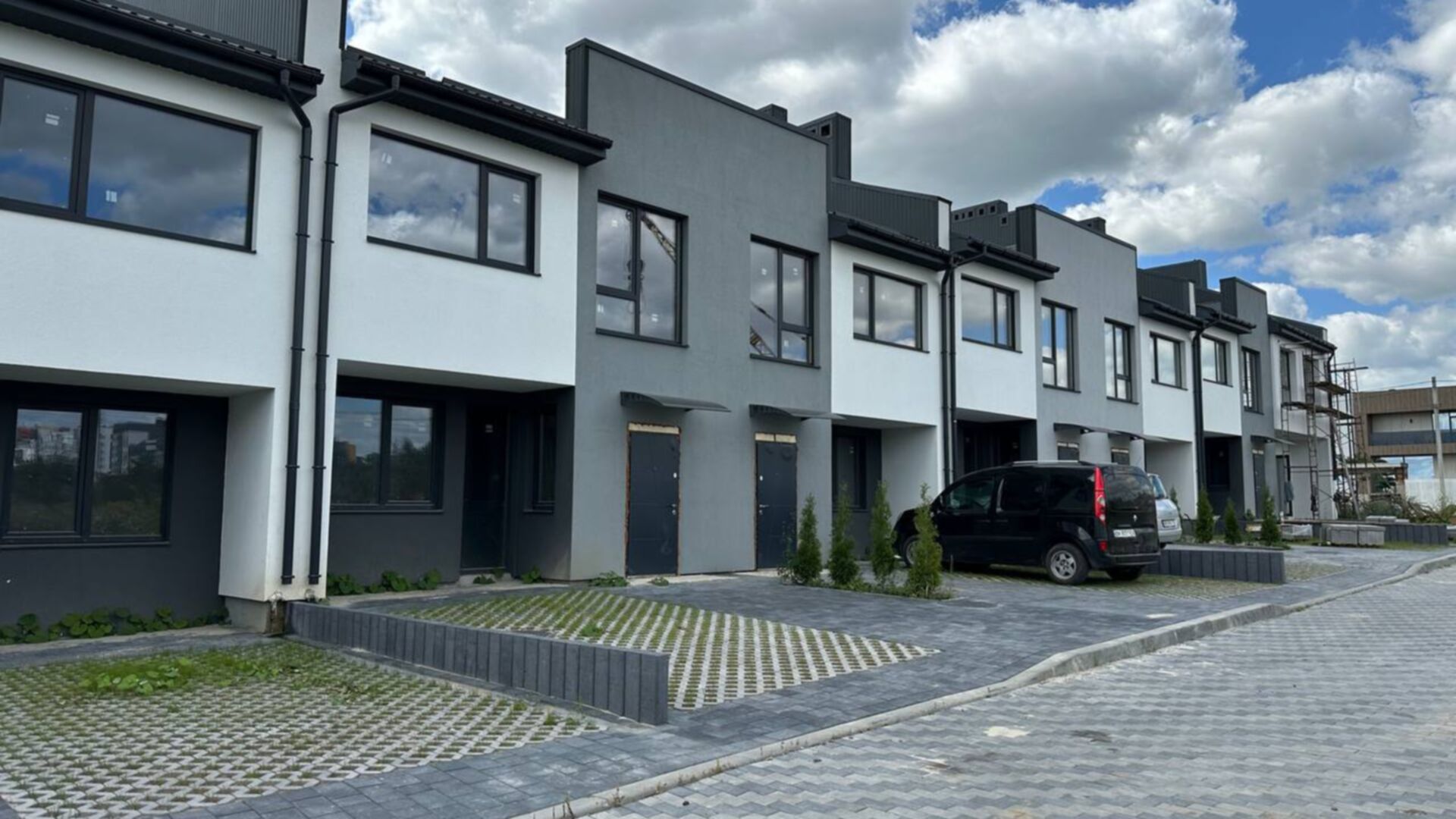 Состоянием на август 2025 года Таунхаус ул. Юрия Горлиса-Горского ход строительства фото 901126