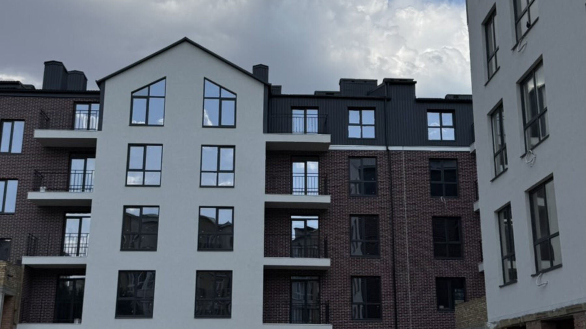 Станом на серпень 2025 року ЖК Чайка Люкс хід будівництва фото 906406