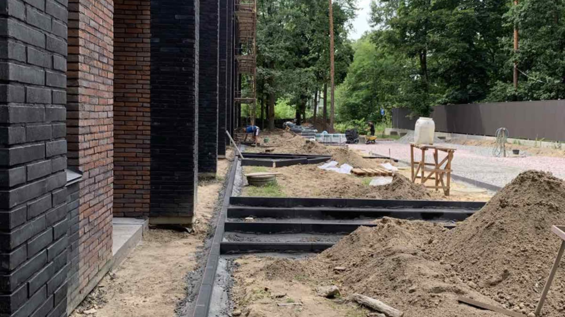 Состоянием на июль 2025 года Таунхаус Forest Lane ход строительства фото 909568