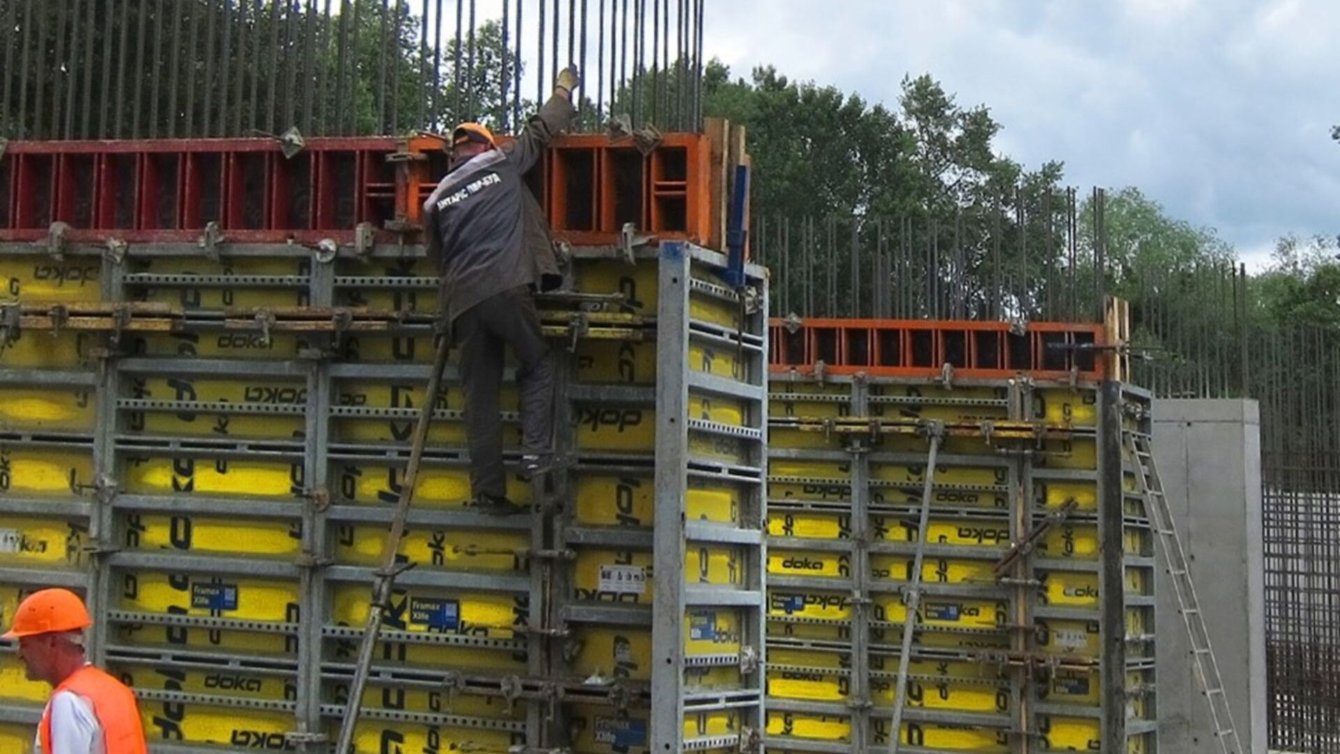 Состоянием на июль 2025 года ЖК ул. Евгена Маланюка (Сагайдака), 101 ход строительства фото 911952