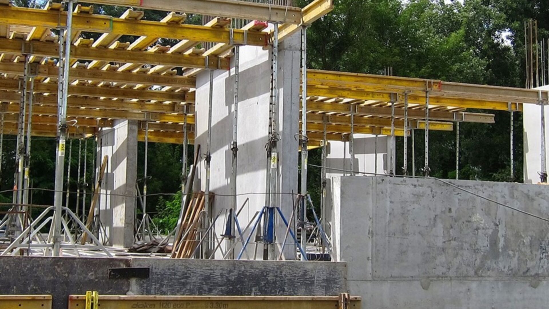 Состоянием на июль 2025 года ЖК ул. Евгена Маланюка (Сагайдака), 101 ход строительства фото 911953