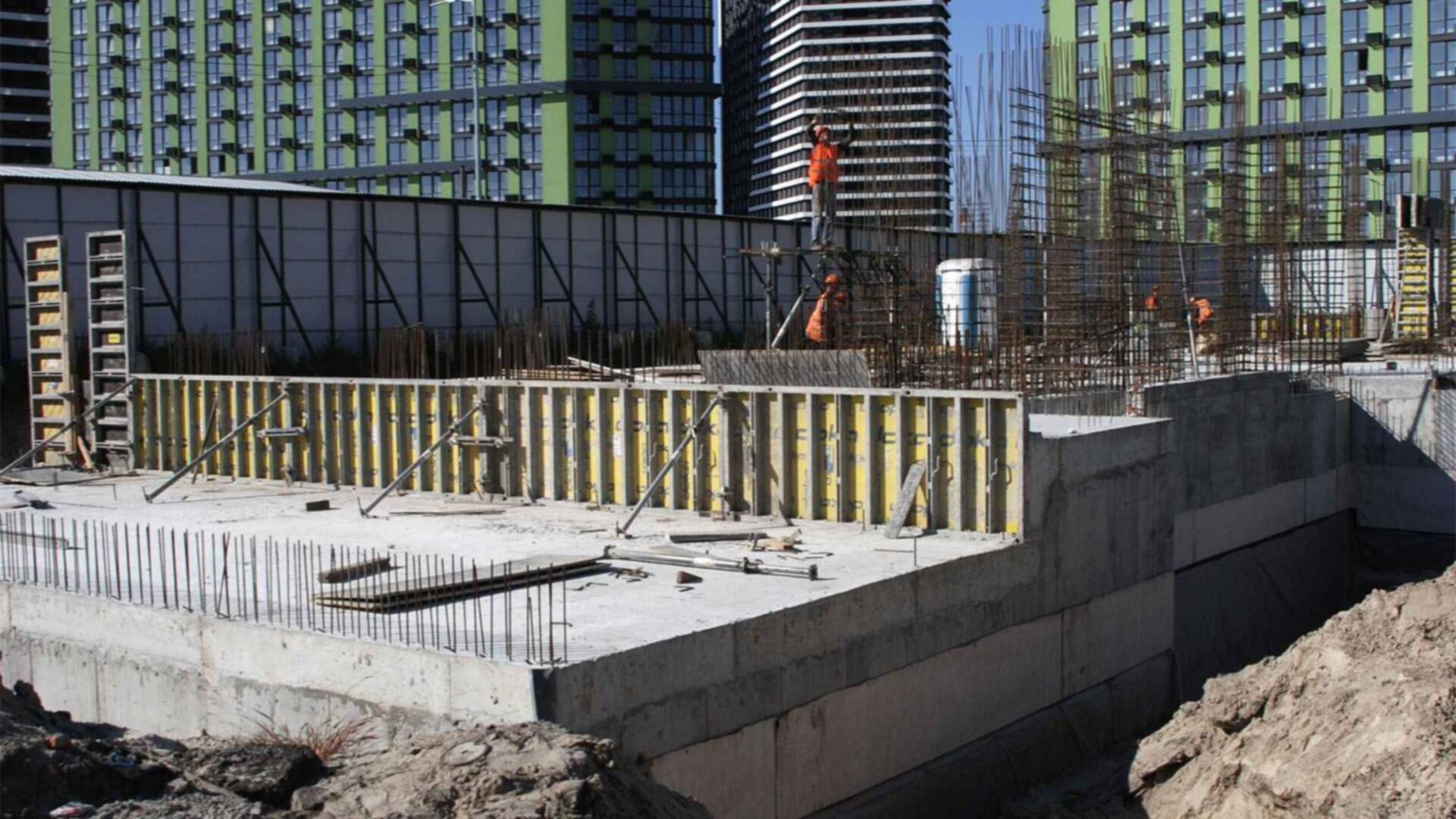 Состоянием на август 2025 года ЖК Sister ход строительства фото 914073