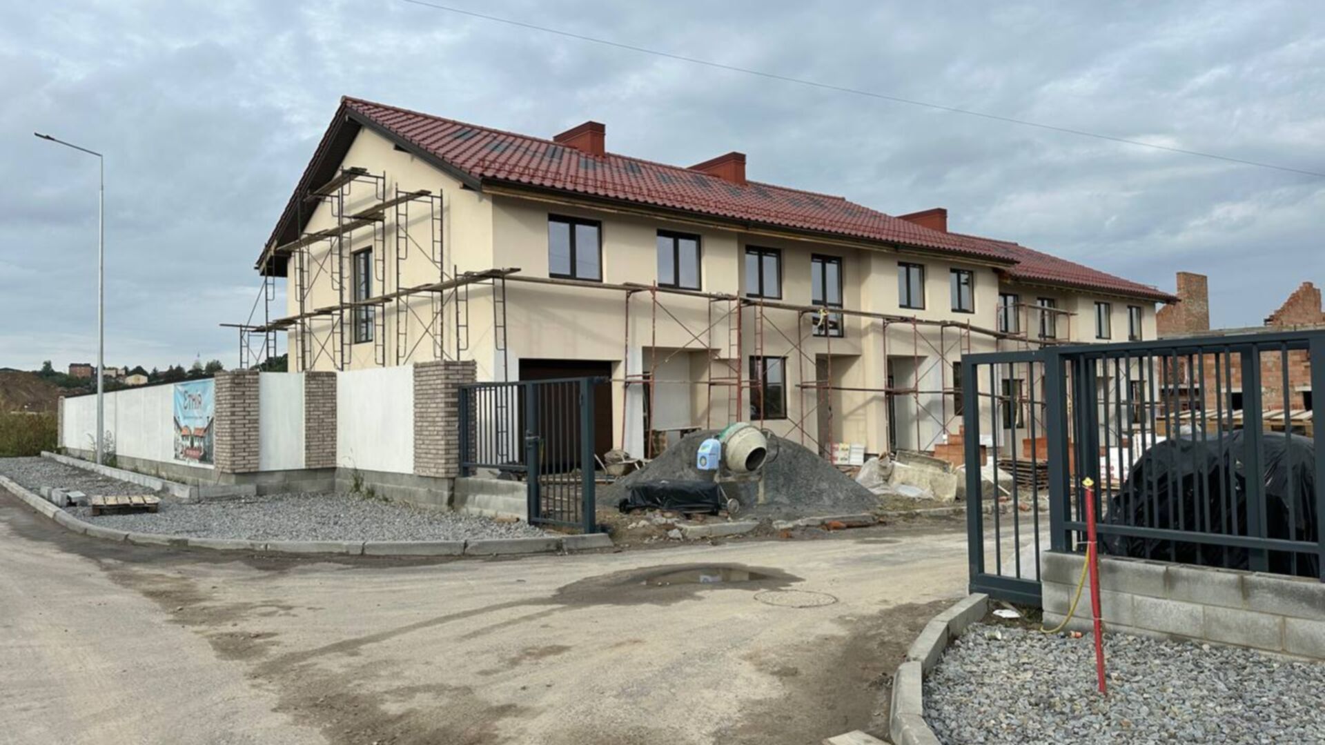 Станом на вересень 2025 року КМ Етнія хід будівництва фото 914124