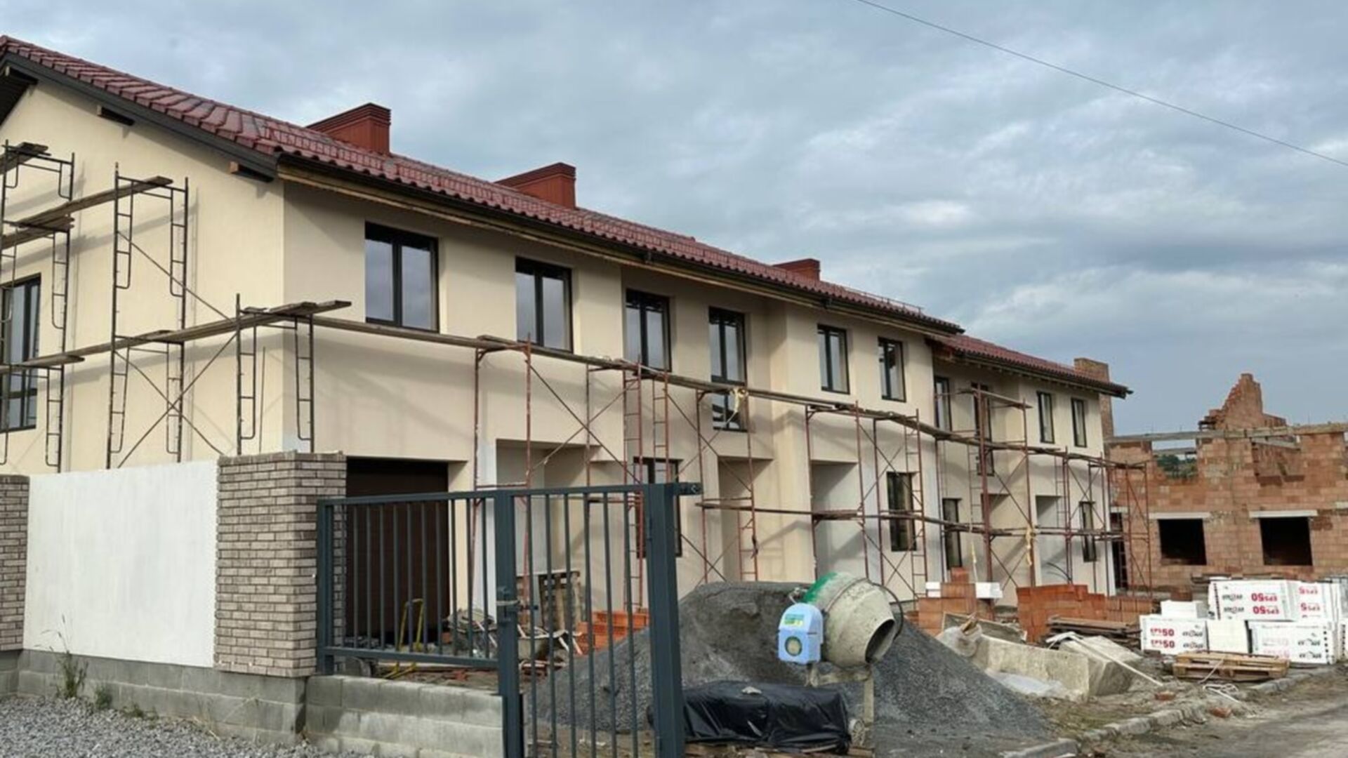 Станом на вересень 2025 року КМ Етнія хід будівництва фото 914129