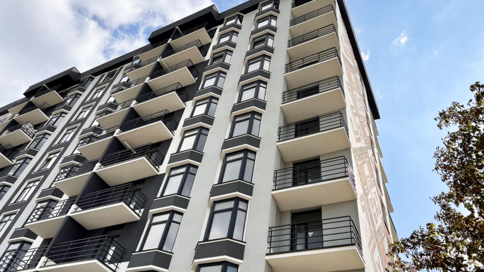 Станом на липень 2025 року ЖК Хмельницький хід будівництва фото 917326