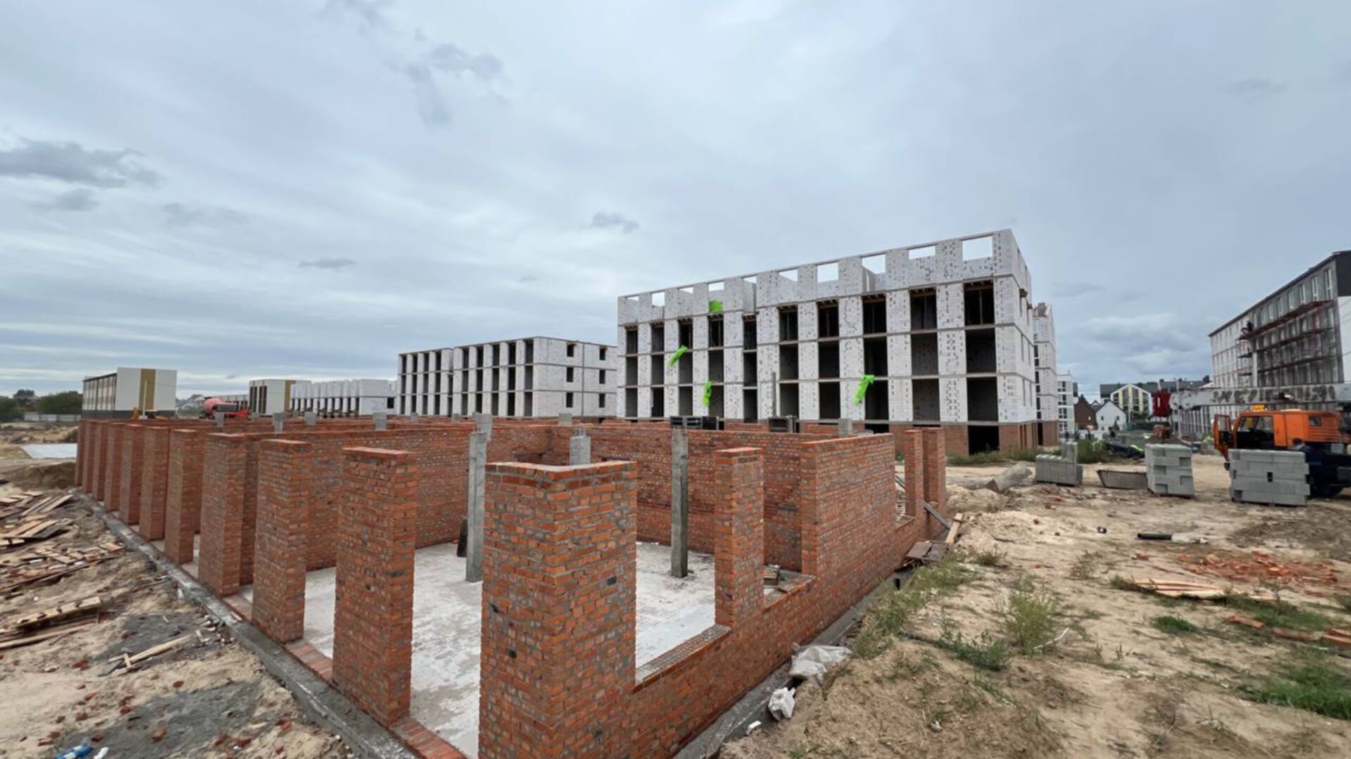 Состоянием на октябрь 2025 года ЖК Sanville Park ход строительства фото 920955