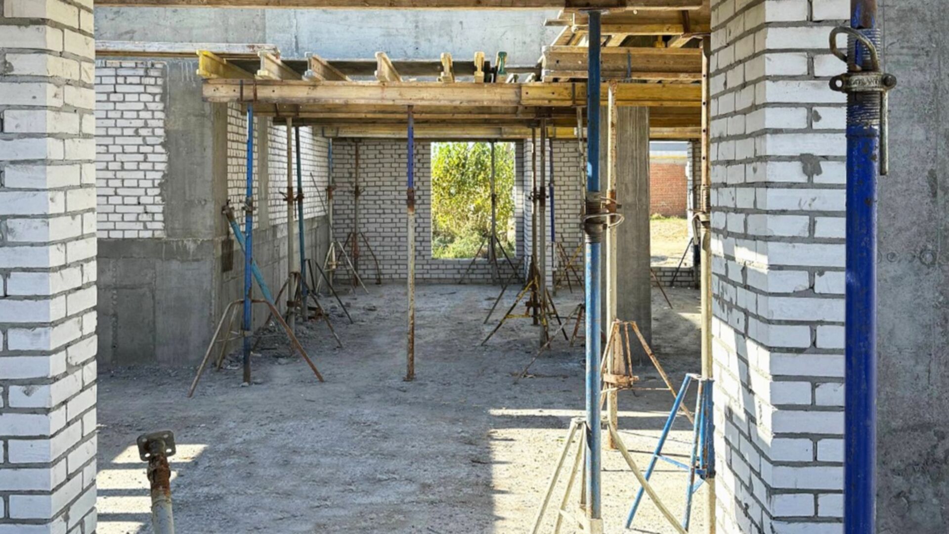 ЖК Новий Хотів хід будівництва фото 925852