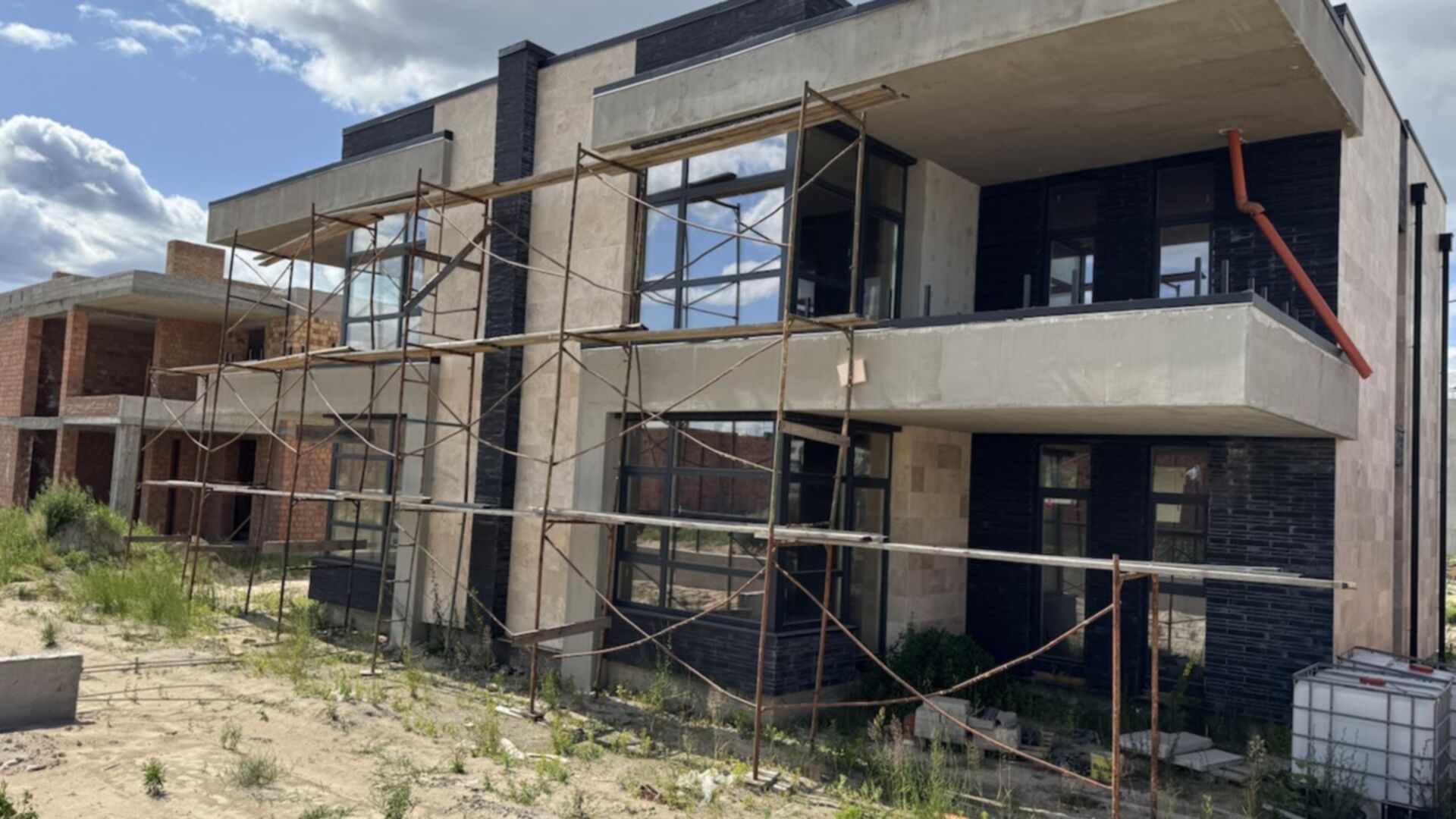 Состоянием на октябрь 2025 года КГ Family Park Residence ход строительства фото 926455