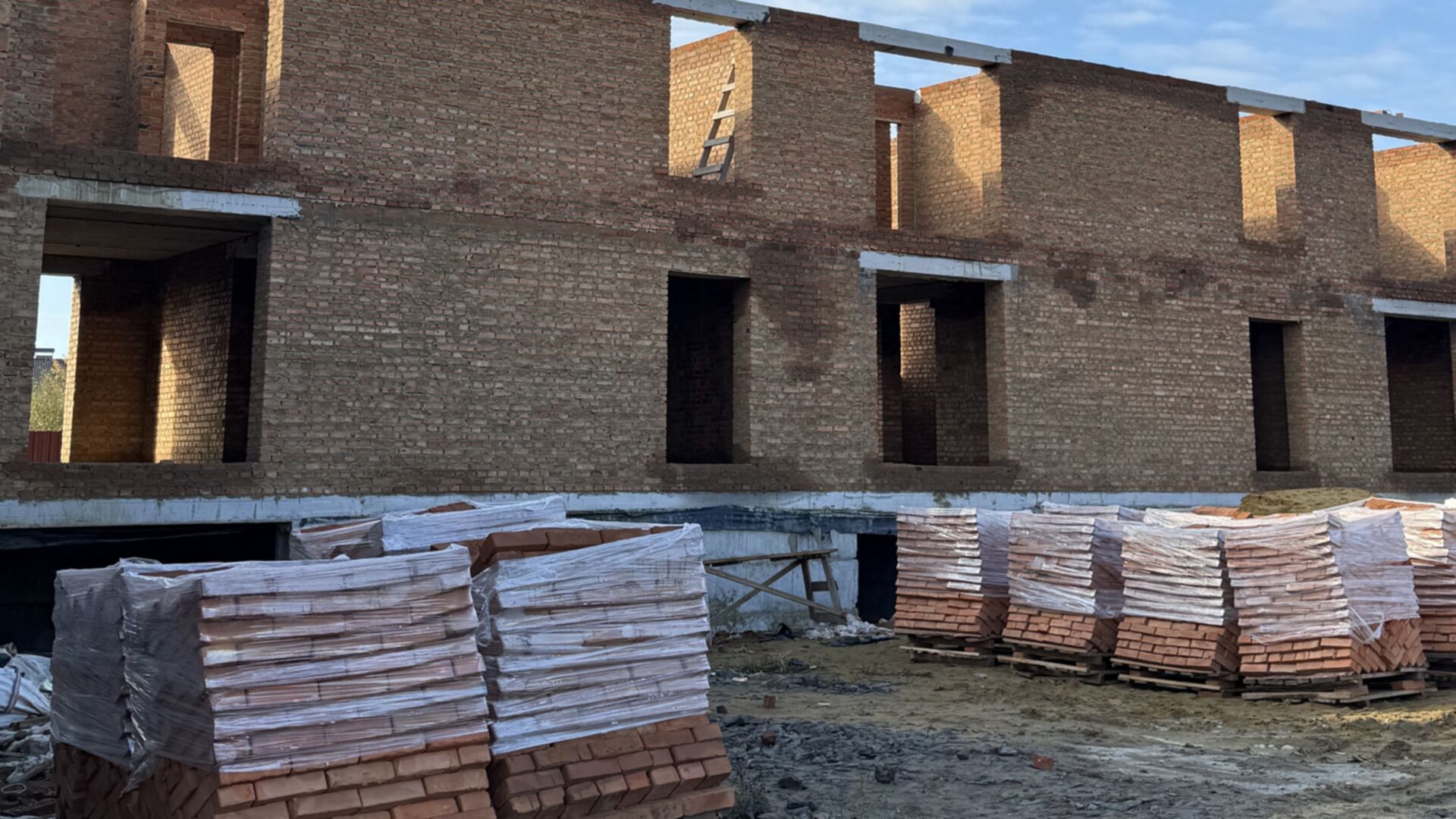 Станом на жовтень 2025 року Таунхаус The Lake хід будівництва фото 927230