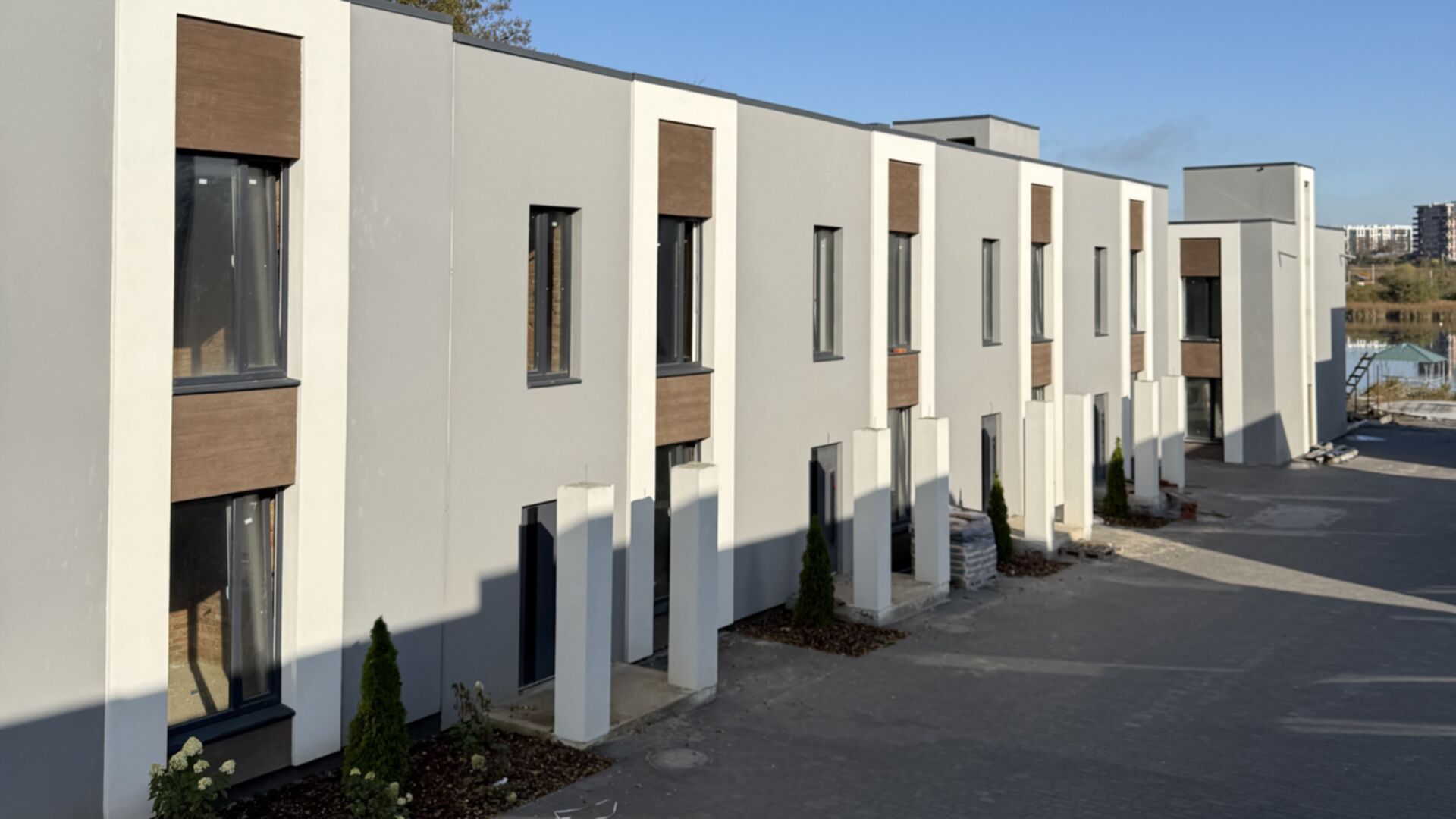 Станом на жовтень 2025 року Таунхаус The Lake хід будівництва фото 927242