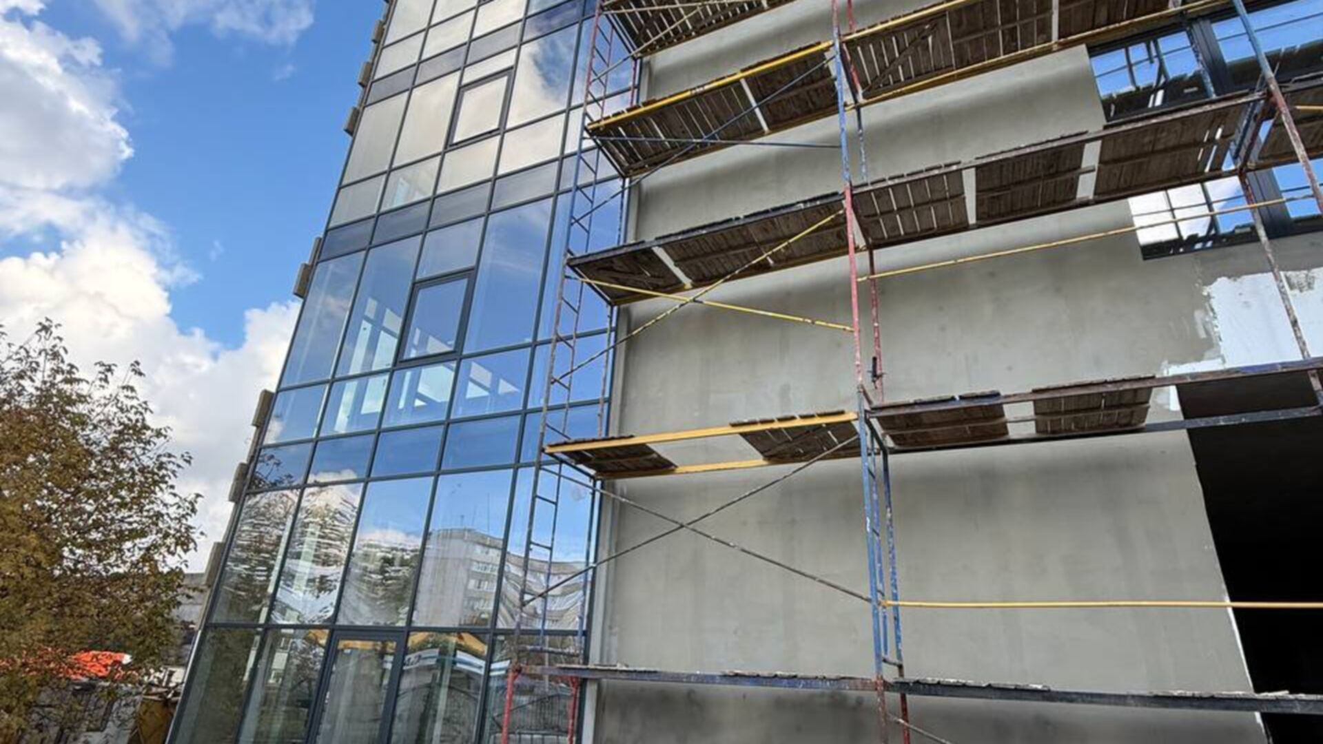 Состоянием на октябрь 2025 года Торгово-офісний центр Terminal ход строительства фото 927310