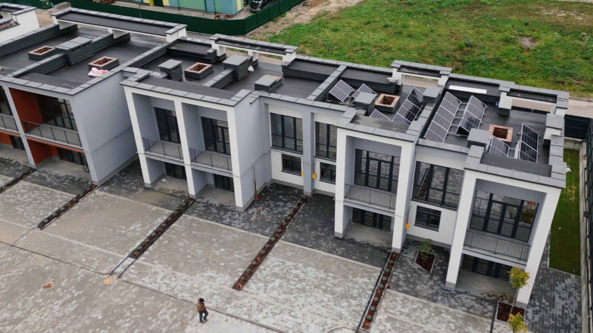 Состоянием на октябрь 2025 года КГ Беверли Хиллз DELUXE ход строительства фото 927429