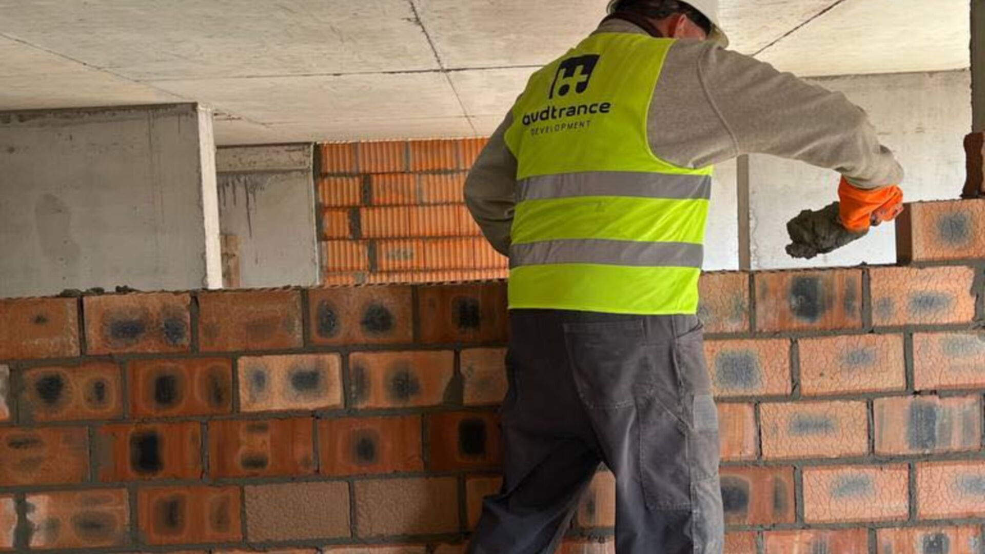 Станом на жовтень 2025 року ЖК Весняний хід будівництва фото 934005