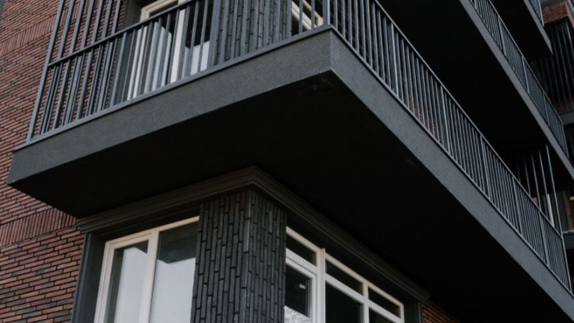 Станом на листопад 2025 року Клубний будинок Безпечний дім хід будівництва фото 936389