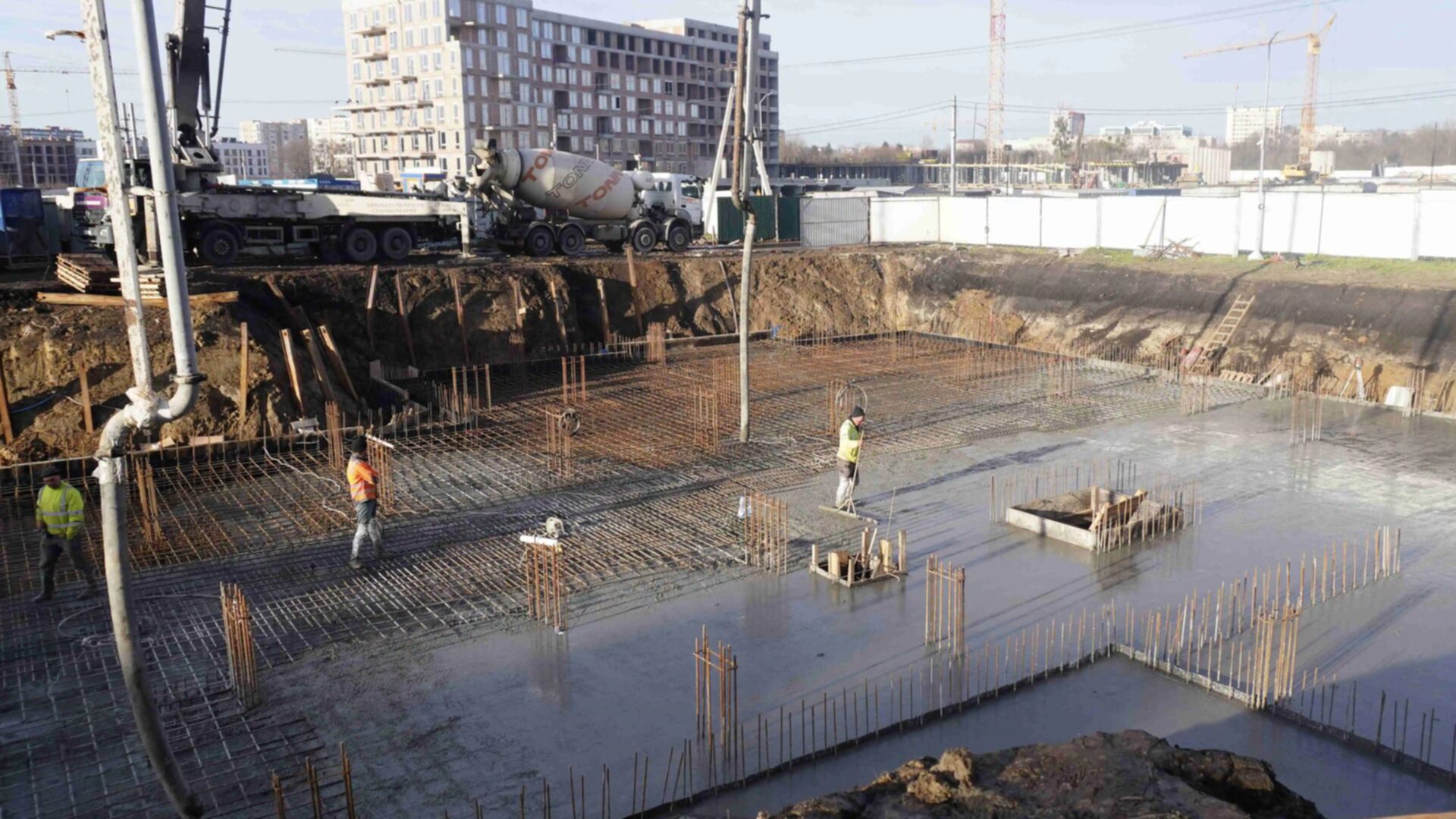 ЖК SVOЇ CITY ход строительства фото 965235