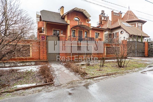 Коттеджный городок Elegant House