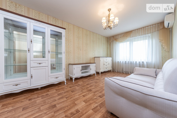 ЖК вул. Михайла Максимовича (Трутенка), 9 ЖК вул. Михайла Максимовича (Трутенка), 9