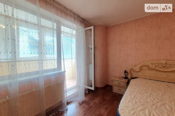 ЖК ЯНТАРНИЙ по пр. Тракторобудівельників ЖК ЯНТАРНИЙ по пр. Тракторобудівельників
