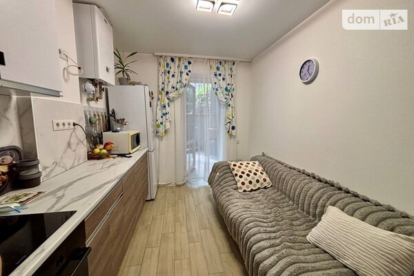 ЖК Британика