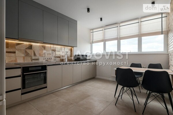 ЖК На Комарова, 46