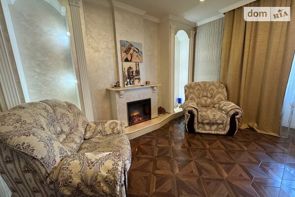 ЖК Дворецький