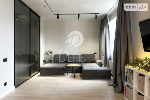 ЖК Новомостицький