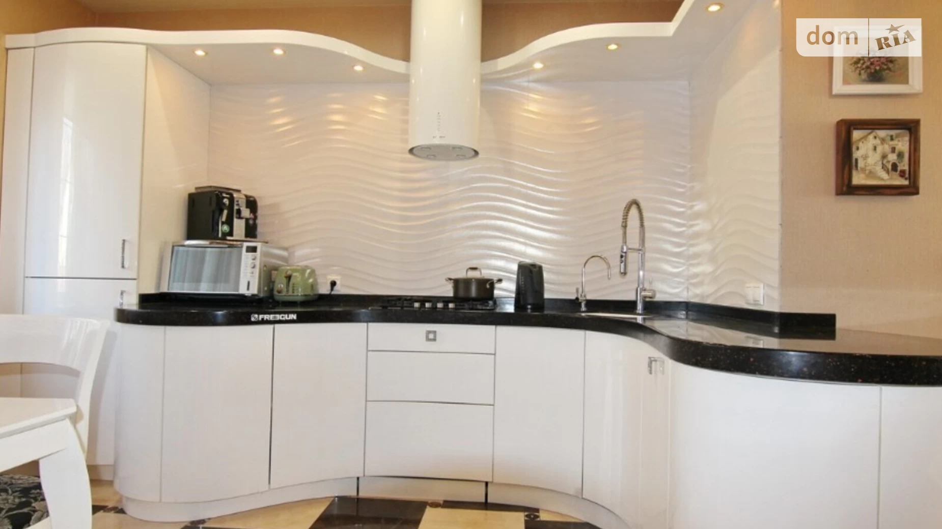 Продається будинок 3 поверховий 242 кв. м з каміном, цена: 230000 $ - фото 4