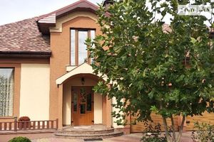 Продается дом на 2 этажа 312 кв. м с садом
