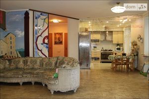 Продається 5-кімнатна квартира 230 кв. м у Дніпрі