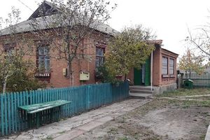 Продается одноэтажный дом 75.8 кв. м с беседкой