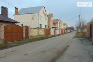 Продается одноэтажный дом 200 кв. м с садом